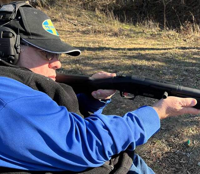 David Freeman shooting a Mossberg 940 Tactical Pro 12 gauge shotgun