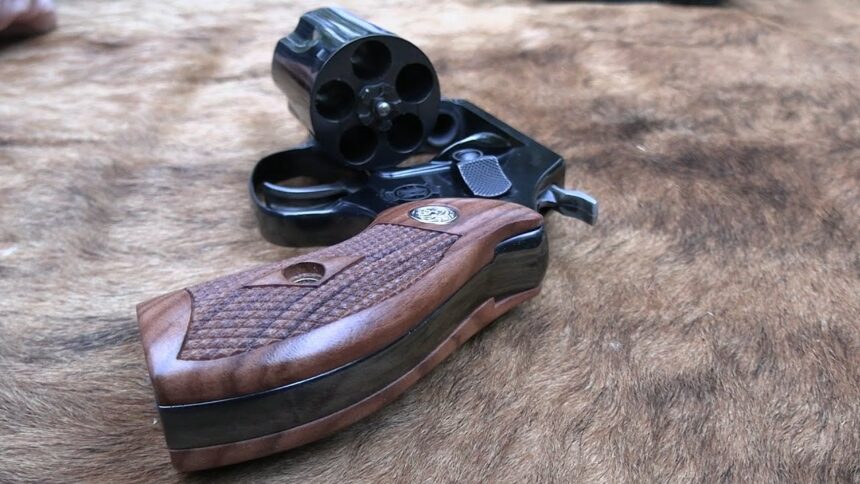 Did Smith And Wesson Finally Make A REAL Classic Revolver?