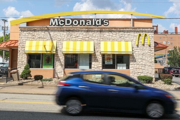 McDonald’s shakes up fall coffee lineup as pumpkin spice season heats up