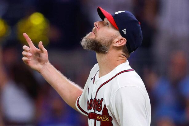 Chris Sale turns back clock, hits triple digits and completes gem on emotional night in Braves sweep