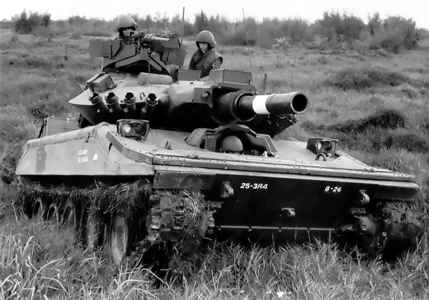 M551 Sheridan of 4th Cavalry during deployment in the Vietnam War 1969