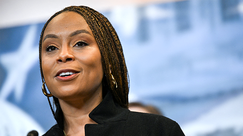 Rep. Shontel Brown