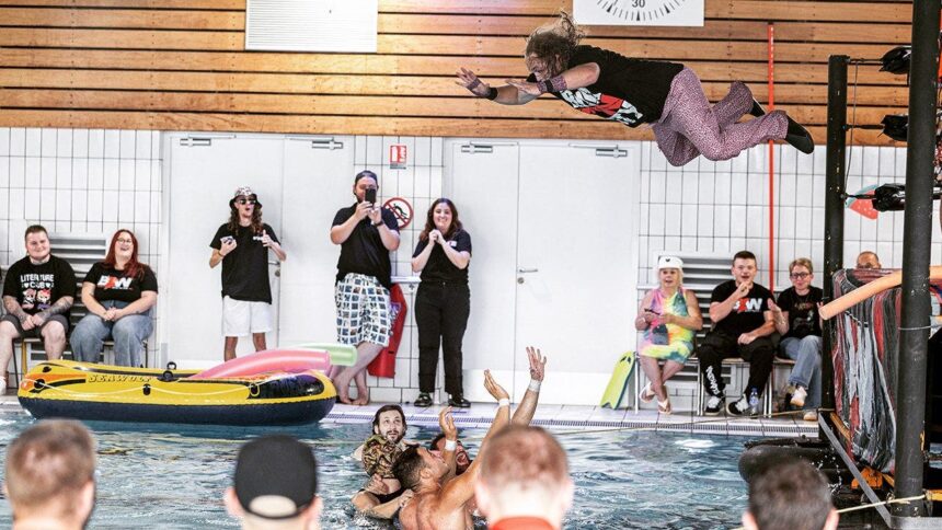Pro wrestling makes waves in France as European promotion fires up social media with unique venue