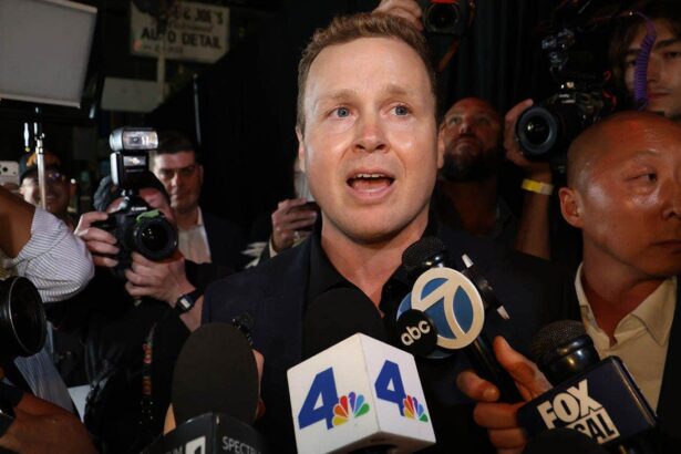 Politician Spencer Pratt calls out actor Ryan Reynolds for condemning 1980s nostalgia