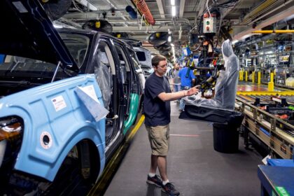 Ford to invest B in Kentucky truck plant