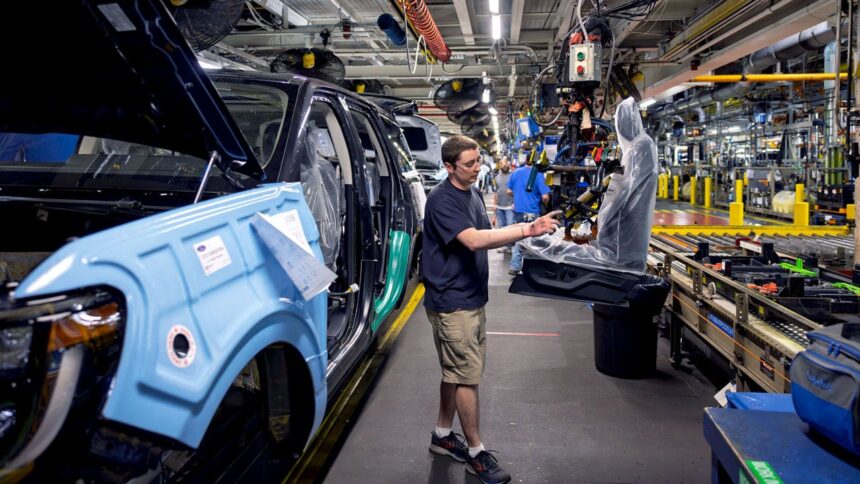 Ford to invest B in Kentucky truck plant