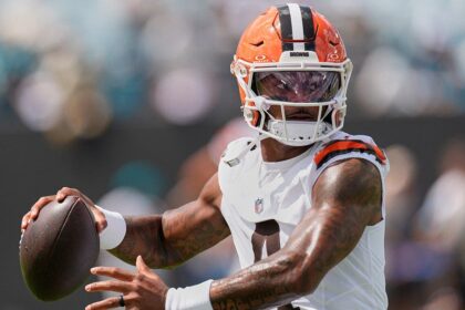 Deshaun Watson throws interception five snaps into 2026 season as Browns get off to rough start