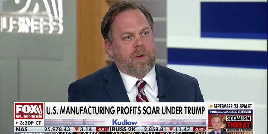 US consumer spending and profits soar as economic indicators beat warnings | Fox Business Video