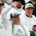 Jets collapse late against Packers, miss chance at first 2-0 start since 2015 in overtime loss