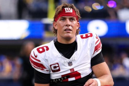 Giants’ season-opening high comes crashing down as Jaxson Dart’s knee injury overshadows Rams’ blowout win