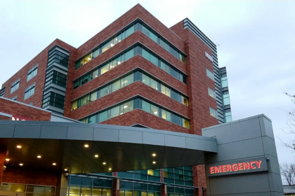 Parents accuse Oregon hospital of making them drive dead baby home to Seattle: lawsuit