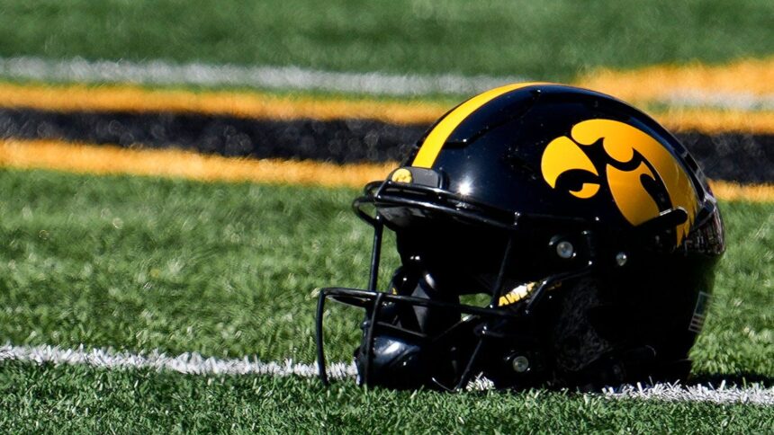 Iowa Hawkeyes get +5.5 points as college football betting pick against Michigan in Ann Arbor
