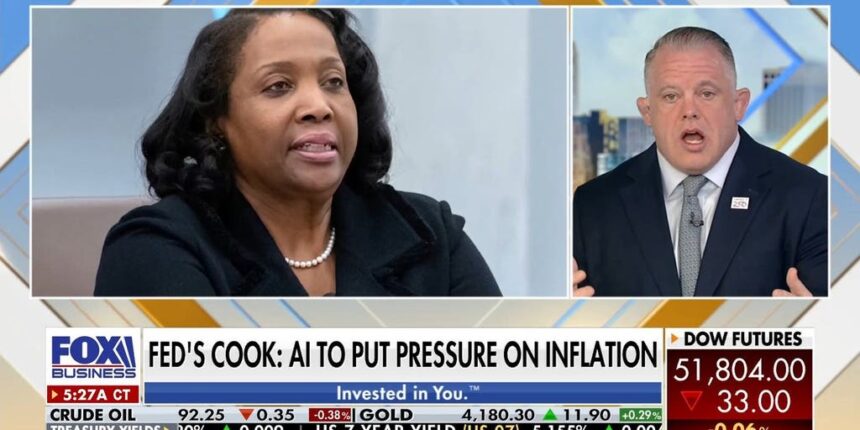 Mike Lee slams Fed Governor Lisa Cook’s AI inflation warning as ‘laughably stupid’ | Fox Business Video
