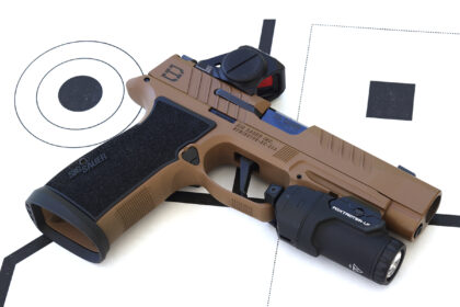 SIG XRAY5 Pistol Dot & FOXTROT2R WML: A High-Tech Package