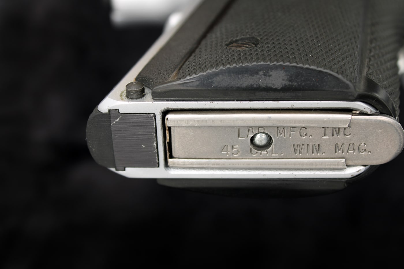 bottom of LAR Grizzly magazine with .45 Winchester Magnum markings