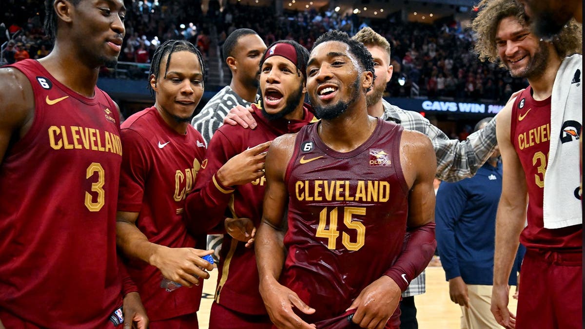Donovan Mitchell and Cavaliers teammates