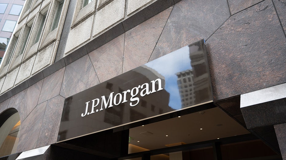 JP Morgan sign in San Francisco