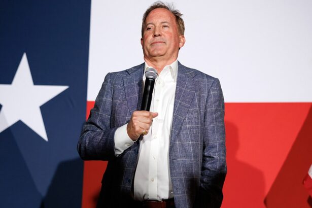 George W Bush raises money for Republicans, but not key Senate candidate