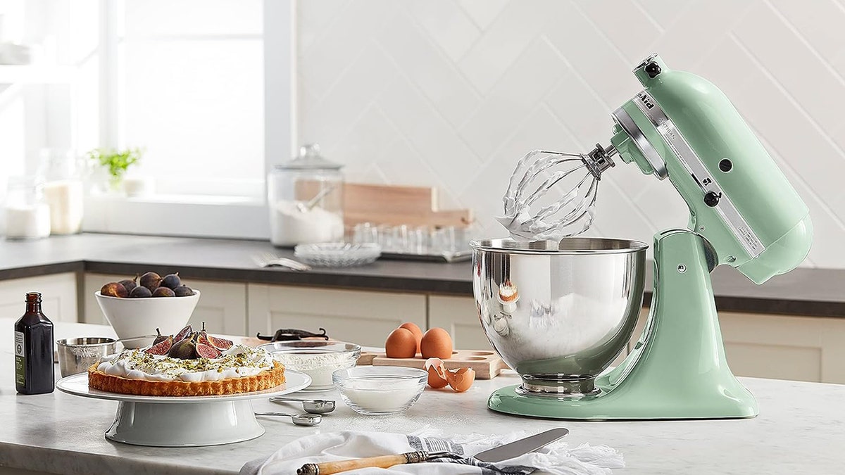 Mix up multiple batches of cookies in one go.