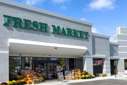 Supermarket voted best grocery store in America as customers praise meal kits, variety of offerings