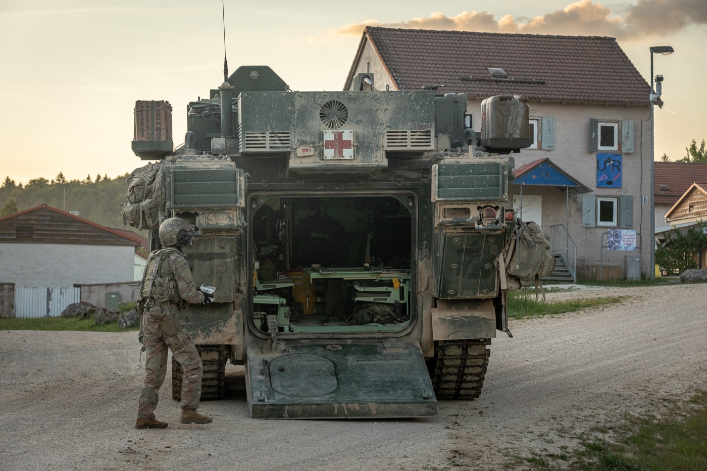 M1285 Medical Treatment Vehicle AMPV